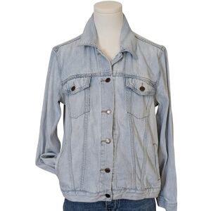 GAP Iconic Light Wash Denim Jacket Size Large